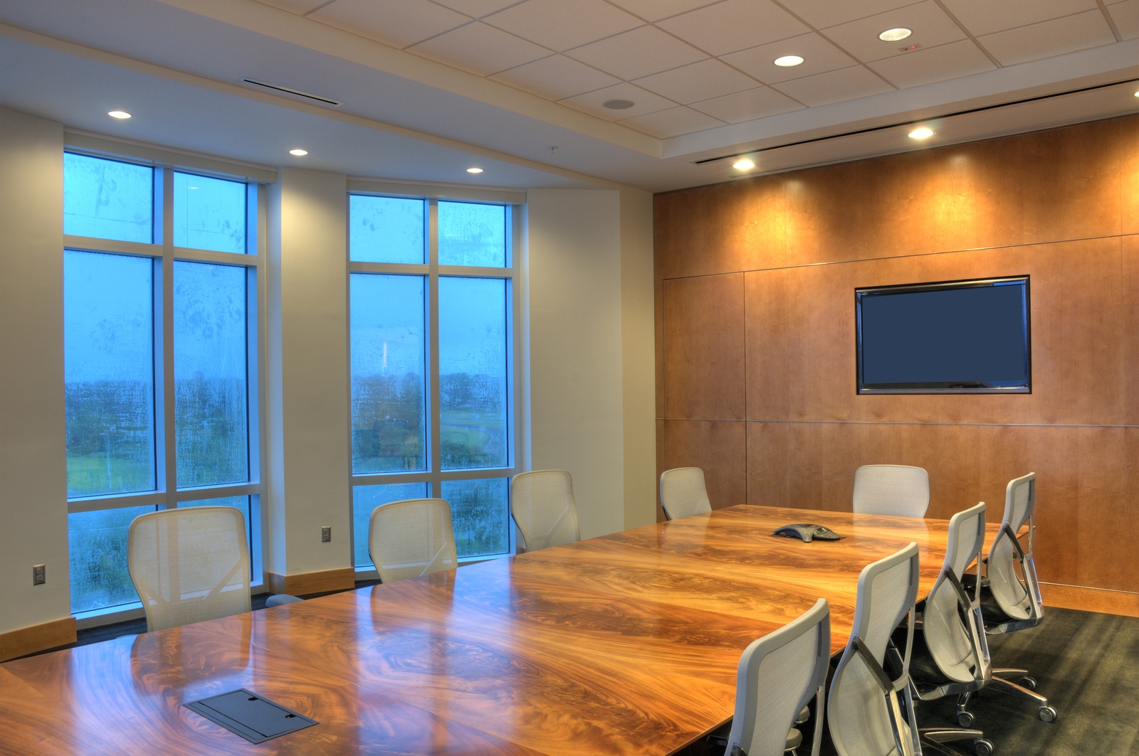 Top Things To Consider For Your Workplace Lighting